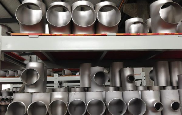 ASME
  B16.9 ASTM A403 WP304 Equal Tee DN90 Sch40S - Image 1