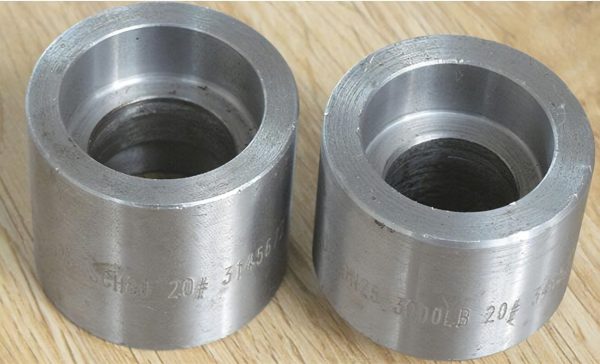 A105 Galvanized  Threaded elbow 3000# - Image 1